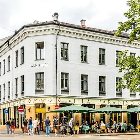 Modern Next To Beautiful Nature2424