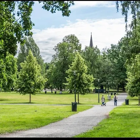 Modern Central Next To Beautiful Nature2424 Leilighet Oslo
